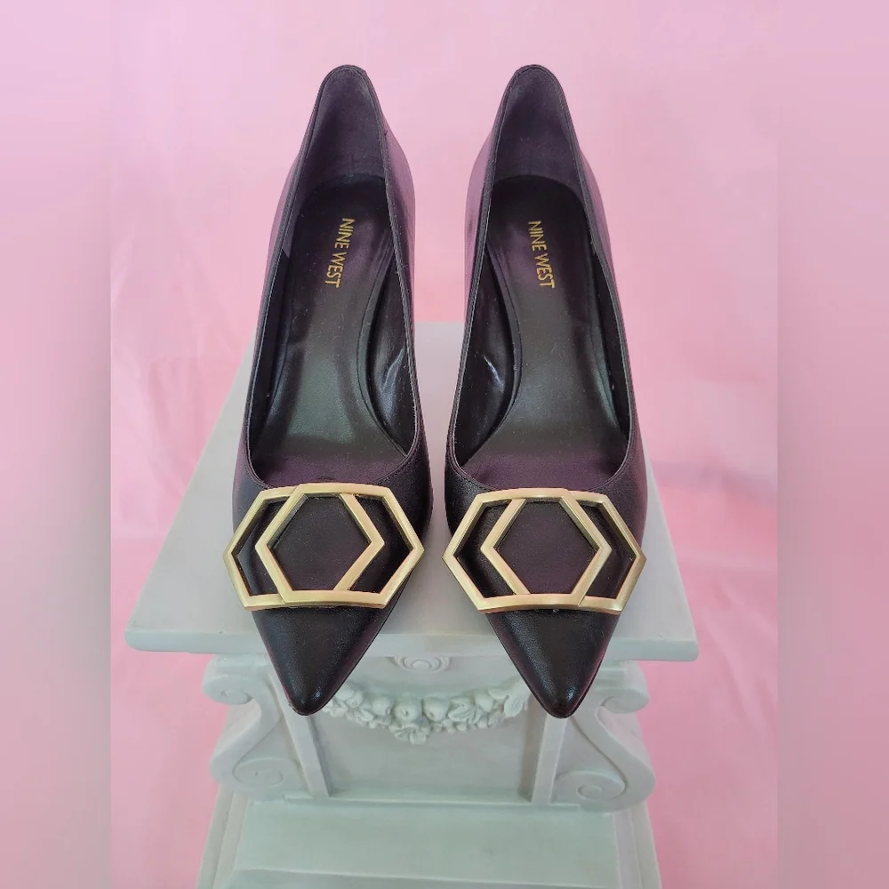 Nine West Chocolate Brown and Gold Heels with Geometric Gold Design- Sz 8 - Picture 1 of 3
